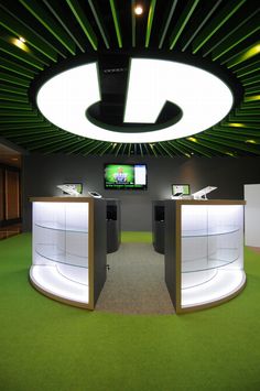 groupon opens a brick and mortar store with a unique shopping