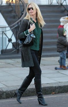 We are in love with the #Mommy #Streetstyle looks of ...