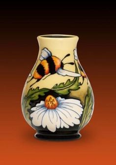 Moorcroft Pottery \ Moorcroft Pottery \