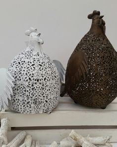 Nyhet! nu kacklas det i hönsgården igen... #lillahultsblommor ...