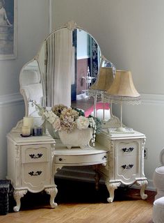 vanity dressing table with mirror cheap gorgeous vanity rita ann martin antique dressing table with mirror 431 best images on pinterest vanity dressing table with mirror cheap gorgeous vanity rita ann martin antique dressing table with mirror 431 best images on pinterest