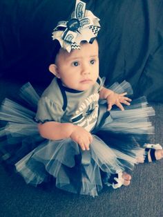San Antonio Spurs Baby Boy In Spurs Hat Newborn Photography