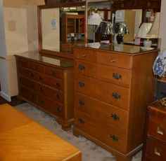 Bedroom Furniture Ethan Allen ethan allen furniture maple 1960's | 1960s ethan allen traditional Bedroom Furniture Ethan Allen ethan allen furniture maple 1960's | 1960s ethan allen traditional