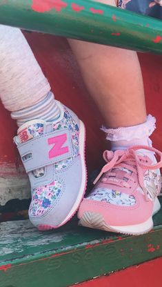 {2keyword} new balance cath kidston femme