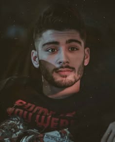 29 ᴢᴀʏɴ ᴍᴀʟɪᴋ Ideas In 2021 Zayn Mailk Zayn Mallik Zayn Malik Pics