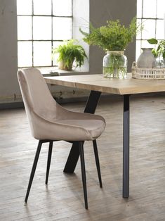 14 Best Dining room tuolit images | Ruokapöydän tuolit 14 Best Dining room tuolit images | Ruokapöydän tuolit