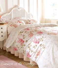 BEAUTIFUL CHIC COTTAGE IVORY BLUE CORAL COUNTRY SHABBY LACE RUFFLE COMFORTER SET
