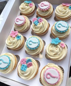 Stork Cupcake Toppers Stork Baby Shower Cupcake Topper Tutorial Baby Baby Shower Cupcake Ideas For Boys Shower Party