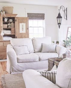 78 Best Living Room Decorating Ideas Images On Pinterest In 2018 Liz Fourez On Instagram I Ve Always Had A Hard Time Making Decorating Decisions For Our Living Room Some Reason It S The One E That Totally