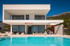 Modern 5 Bedroom Vacation Rental In Split Riviera Villa Hedonist Croatia Villas House Styles Holiday Home