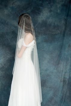 14 cm length Ivory Single Tier Cut Edge Tulle Cropped Bridal Veil