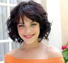 25 Chic Curly Short Hairstyles Hairstyle And Lots Of Celebrities These Days Sport Short Curly Hair Styles But Some Them Really Stand Out When We Think The Image Annalynne