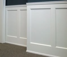 love the grasscloth wallpaper & wainscoting - dining room | ~ home love the grasscloth wallpaper & wainscoting - dining room | ~ home