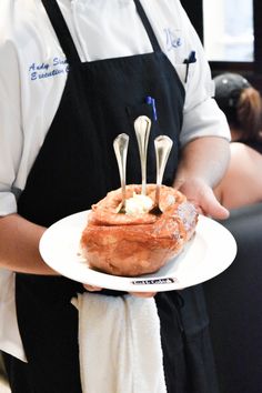 Bloomington Foo 50 Best Images Places To Eat Huge Cinnamon Roll At Ike S Food And Tails In Bloomington Mn