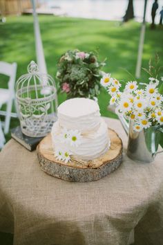 Simple Sweet Wedding In BC Canada Daisy CakesRustic Simple Sweet Wedding In BC Canada Daisy CakesRustic