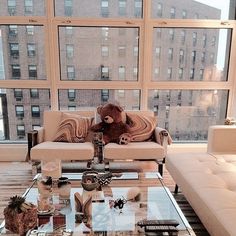 15 Best Gigi Hadid Apartment Images Gigi S Floor To Ceiling Windows Provide A Luxurious View Of The City Outside