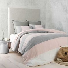 Soft Luxurious 1-Piece Pinch Pleated Pintuck Decorative Quilt Duvet Cover with Corner Ties 100/% Cotton 400 Thread Count Comforter Cover Twin//Twin XL, Blood Red