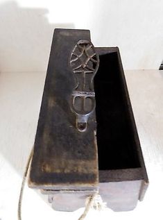 Dollhouse Miniature size Victorian Bixby Shoe Polish box