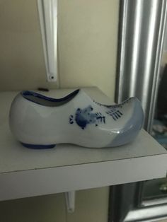 Humor Delft Miniature Plate With Pair Of Clogs Pottery & Glass