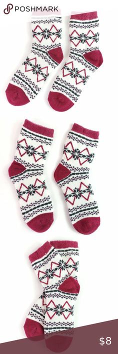NEW Field /& Stream Womens Blue Cozy Cabin Socks Aloe Infused One Size