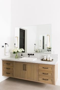 Oil Rubbed Bronze Pulls On Gray Wash Wood Bath Vanity Design Enchanting Bathroom Cabinets Design Decorating Design Oil Rubbed Bronze Pulls On Gray Wash Wood Bath Vanity Design Adorable Bathroom Cabinets Design Decorating Design