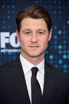 2018 年の 12 件のおすすめ画像 ボード benjamin mckenzie