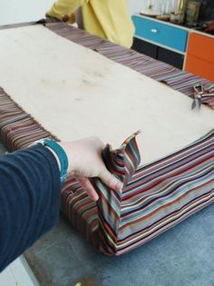 Lazy Upholstery Almost No Sewing Haha This Is So Me Sofa Re How To Make An Easy No Sew Cushion