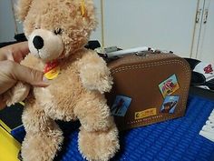 Steiff Fynn Teddy Bear in Suitcase plush soft toy washable EAN 111471 -BNIB