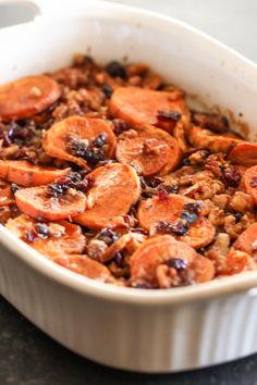 I love the holidays. I love all the family to gather round and enjoy a delicious meal together. One of my favorite dishes to make is sweet potatoes. Everyone loves them, and they all love them even more now, because of this easy and delicious Cranberry Pecan Sweet Potato Bake. Casserole, Potato Recipes, Cinnamon, Ideas, Baked Sweet Potato, Sweet Potato Recipes, Sweet Potato, Sweet Potato Recipes Baked