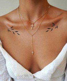 Tatuaje En El Pecho