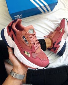 Die 9 besten Bilder von Pinke Schuhe | Adidas turnschuhe Die 9 besten Bilder von Pinke Schuhe | Adidas turnschuhe