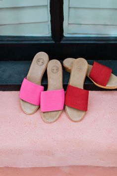 Charleston Shoe Co Women/'s Atlantic Slingback Low Wedge Sandal Linen Size 8 M