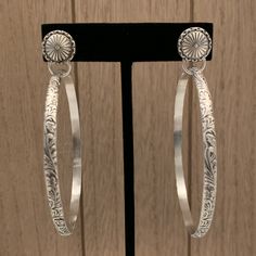 Delicate and Perfect Design Genuine 925 Sterling Silver Basic and Simple Shiny Hammered-Finish Teardrop Hoop Dangle Hook Earrings Big Apple Hoops Lightweight
