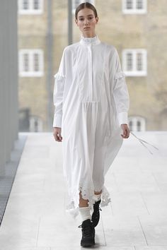 29 Best Fall 17 images | Fashion show, Fashion, Ready to wear 29 Best Fall 17 images | Fashion show, Fashion, Ready to wear
