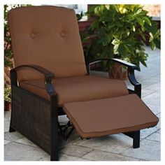 Love This La Z Boy Outdoor Recliner Chair Looks Like A Good Reading Reclining Patio Chair Creations Savoy Collection Recliner Resin Wicker