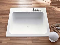 Vasca da Bagno Quadrata: 20 Modelli da Appoggio e da Incasso Vasca da Bagno Quadrata: 20 Modelli da Appoggio e da Incasso