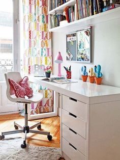 classic teenage girls study table interiors on display in 2018