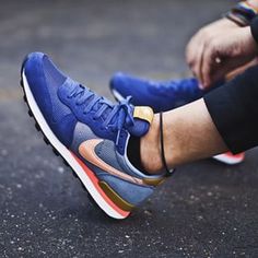 nike wmns internationalist blauw nike wmns internationalist blauw