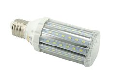 LED Candle Bulbs 25 Watt Light Bulbs Equivalent Incandescent,Non-dimmable,270 Lumens LED Lights Daylight White 5500K Baomao LED Candelabra Bulb Sliver 10 Pack,Flame Tip Chandelier Base E12 3W