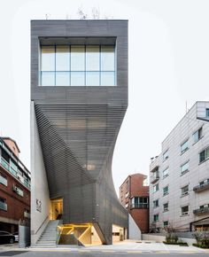 300 Ideas De Edificios En Altura Edificios Arquitectura Fachadas
