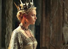SCARICA SPOT CHARLIZE THERON