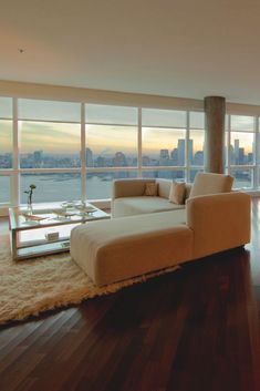 189 Best Out My Window Images Windows Beautiful Places Viajes Excuse Me While I Just Lay On My Million Dollar Couch Looking At View In Apartment