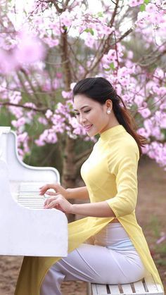 Dating free site asian 2017