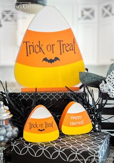 trick or treat wooden block with candy corn halloween sign halloween decorations halloween candycorn candy trickortreat sign block adamsa