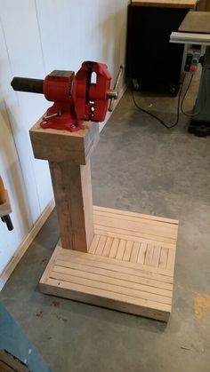 Removable Bench Vise Building Ideas Pinterest New Vise Stand I Could Mount A 2x72 Grinder Like This As Well