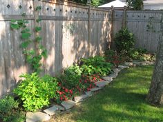 Garden Ideas Along Fence outdoor privacy ideas to hide ugly views and nosy neighbors: fence Garden Ideas Along Fence outdoor privacy ideas to hide ugly views and nosy neighbors: fence