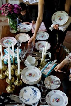 How to Set Your Table Like the French | Tablescapes, Table settings ... How to Set Your Table Like the French | Tablescapes, Table settings ...