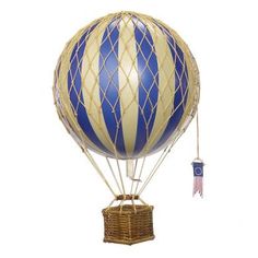 Fin og dekorativ luftballon til pynt på børneværelset i fin grøn ...