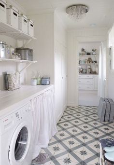 Des carreaux de ciment dans ma buanderie sinon rien !