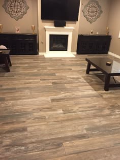 Wood Tile Flooring Designs tile to tile transition using a mosaic. new tile is florida tile Wood Tile Flooring Designs tile to tile transition using a mosaic. new tile is florida tile